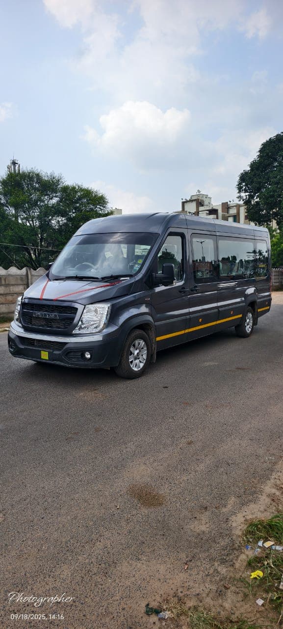 16+1 Force Urbania luxury van rental in Ahmedabad